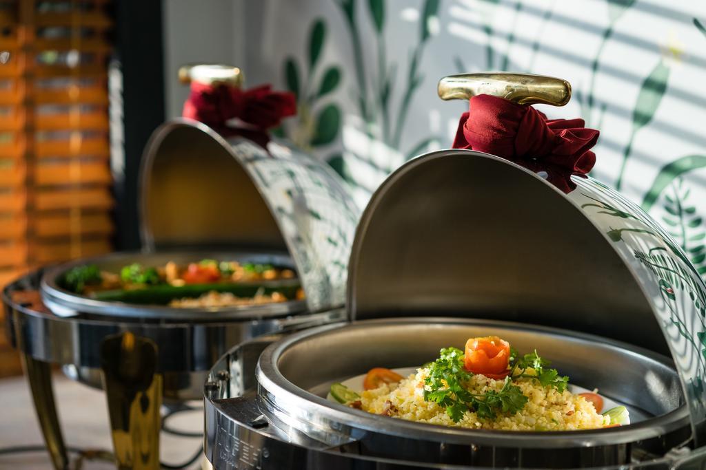 Asian Ruby Center Point Hotel & Spa Ho Chi Minh-stad Buitenkant foto