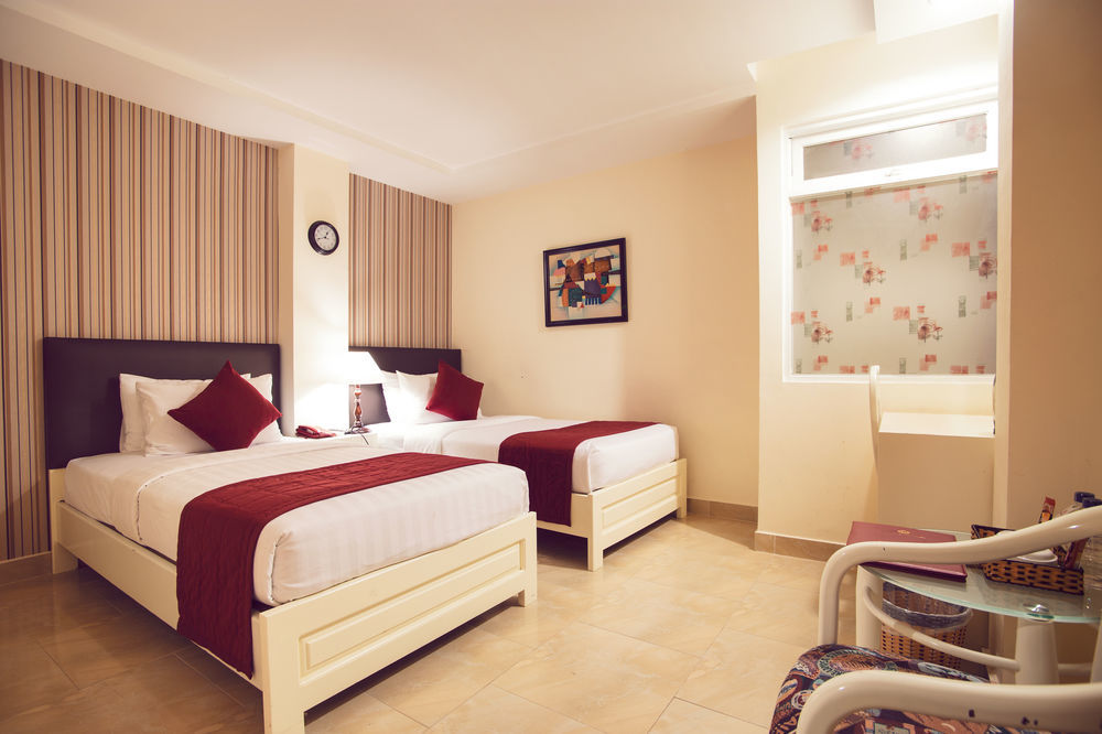 Asian Ruby Center Point Hotel & Spa Ho Chi Minh-stad Buitenkant foto